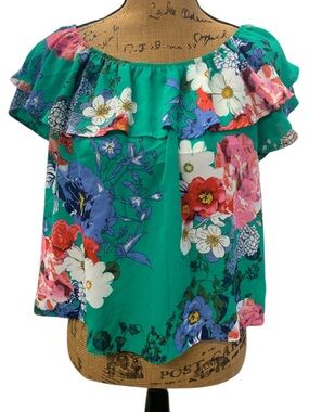 Xhilaration Off the Shoulder  Open Back Floral Top sz- M